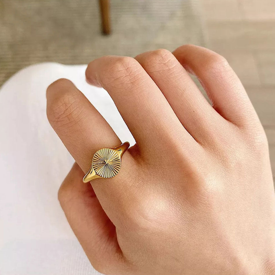 Rizavelle | Sonnenstrahlenring 18K Gold