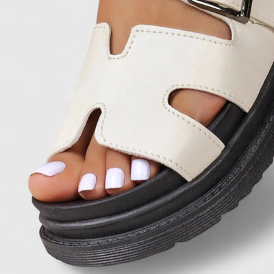 Claire | Orthopädische Sandalen