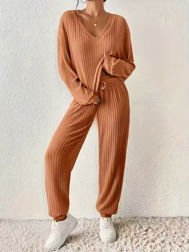Alena™ - Gemütliches V-Ausschnitt Zweiteiliges Set