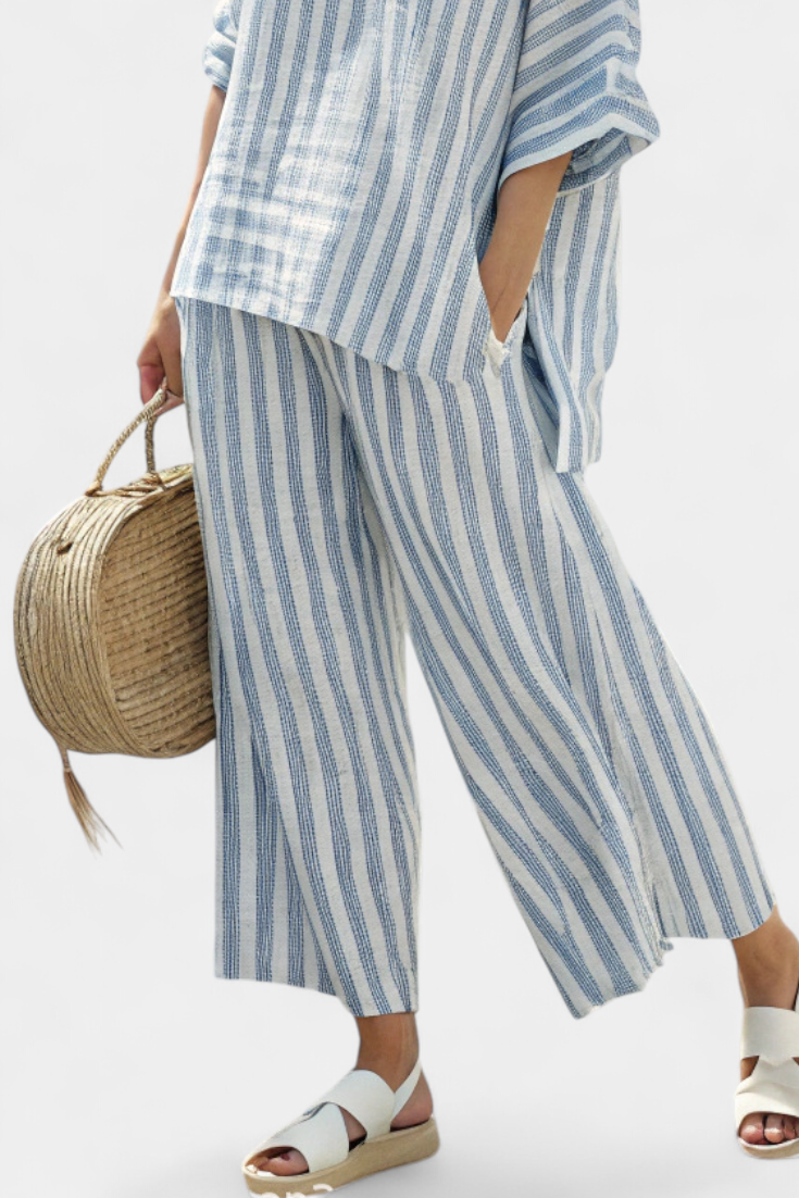 Rensleigh | Elegantes blau gestreiftes Leinenoberteil & entspannte Hose