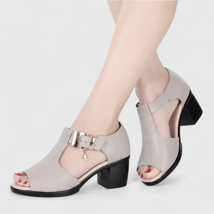 Lyzanne | Elegante Sandalen