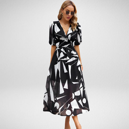 Leonie | Charmantes Kleid mit V-Ausschnitt