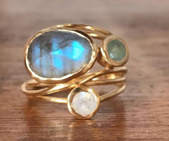 Vintage-Inset-Blauer Mondsteinring