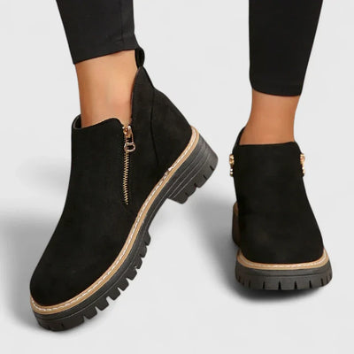 Thalyanna | Orthopädische Stiefel